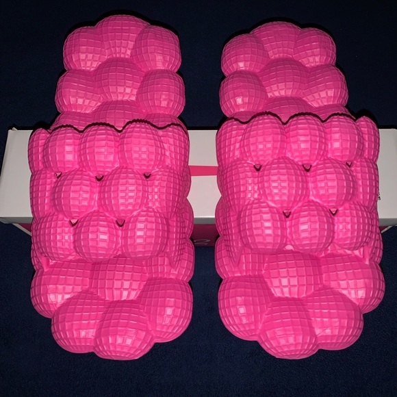 Women’s Bubble Slides - Picture 1 of 4